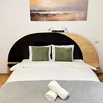 Appartamento Felix 41 - Piata Victoriei, Near Metro - Rh Living Bucarest