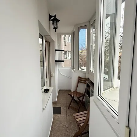 Felix 41 - Piata Victoriei, Near Metro - Rh Living * Bucureşti