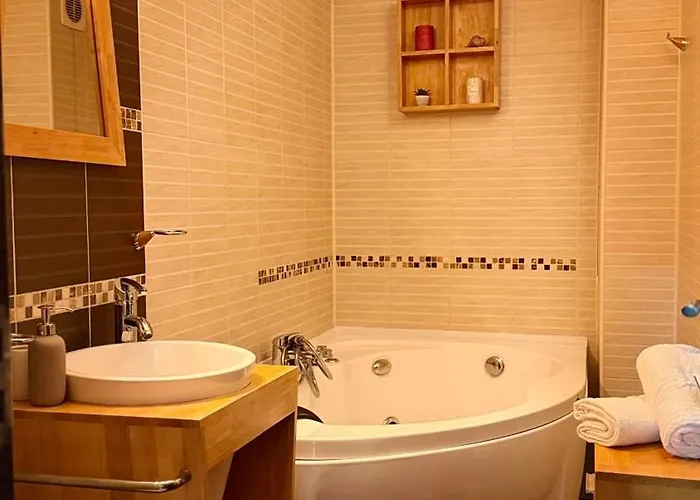 Felix 41 - Piata Victoriei, Near Metro - Rh Living *