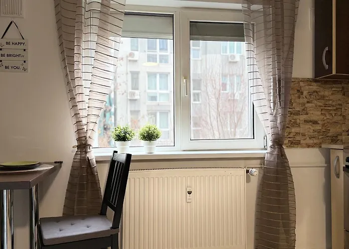 Felix 41 - Piata Victoriei, Near Metro - Rh Living