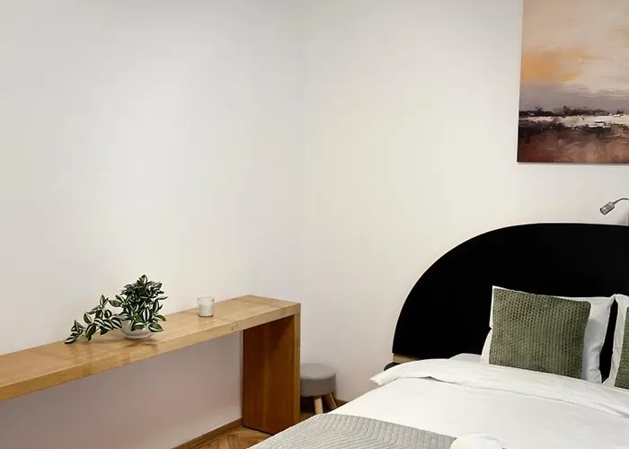 شقة Felix 41 - Piata Victoriei, Near Metro - Rh Living