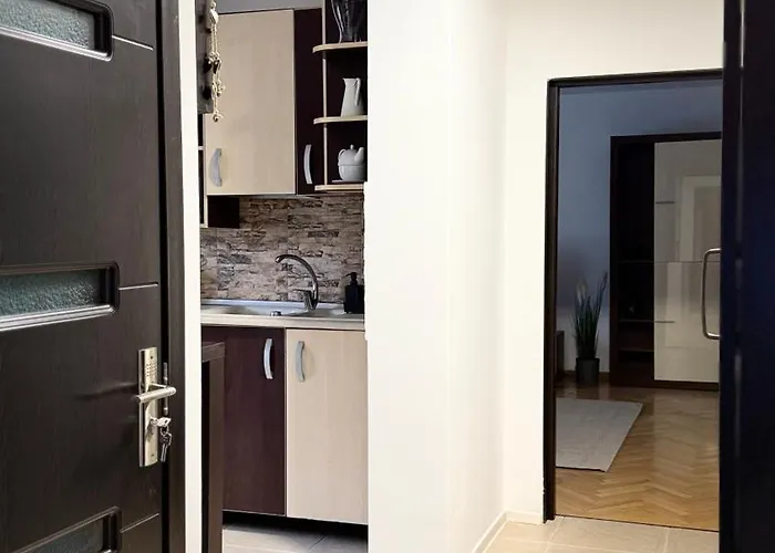 Felix 41 - Piata Victoriei, Near Metro - Rh Living * Bucharest