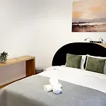 Felix 41 - Piata Victoriei, Near Metro - Rh Living Apartment *
