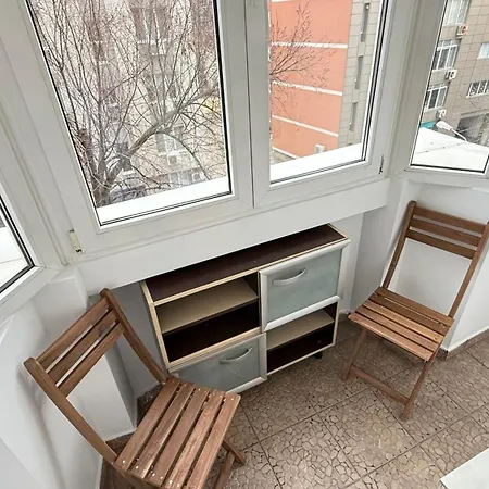 Felix 41 - Piata Victoriei, Near Metro - Rh Living Appartement